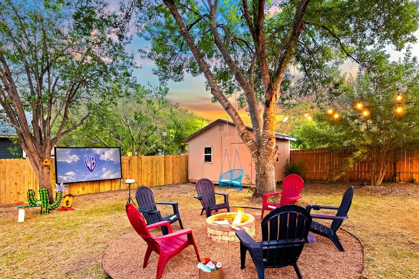 Outdoor movie Sea World Lackland AFB Family House - Image 1