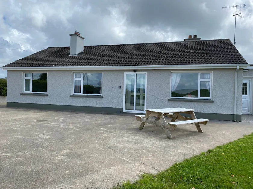 3 Bedroom Bungalow on the Wild Atlantic Way Coast - Image 1