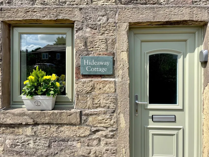 Hideaway Cottage - Image 1