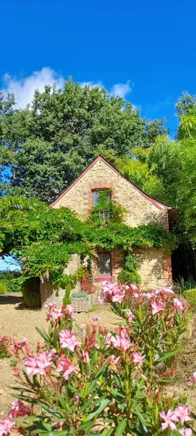 La Maison du Boulanger - Guest house in Anjou - Image 1