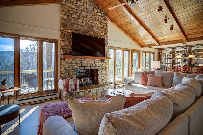 Mtn Retreat with Fireplace, Views, and Large Porch - Image 1