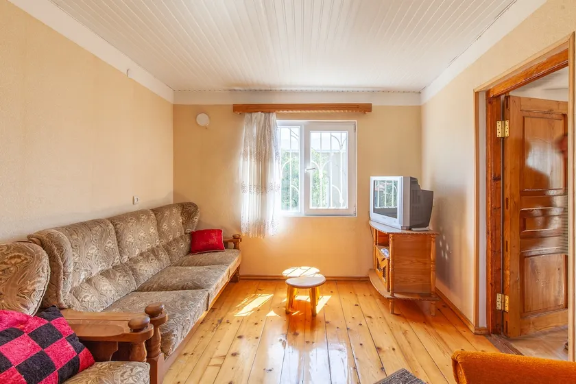 A house with all amenities - Image 1