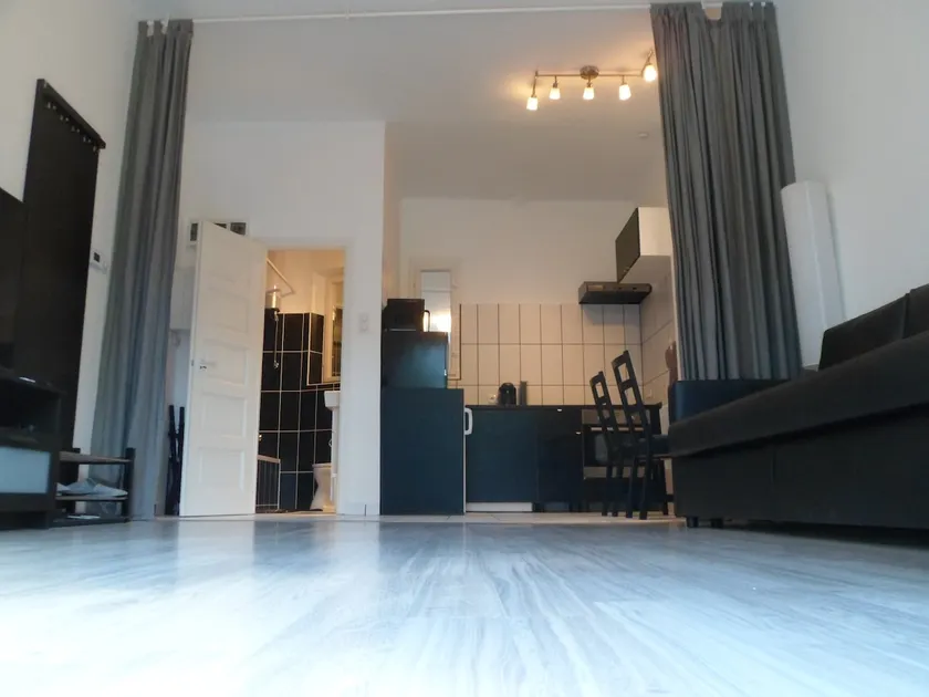 Szocs Apartment I. (80sqm, fully equipped+balcony) - Image 1