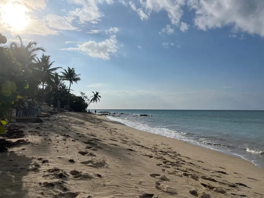 *CasaLia* Steps From Beach/Pool* 2 bed/2 bath*WiFi - Image 1