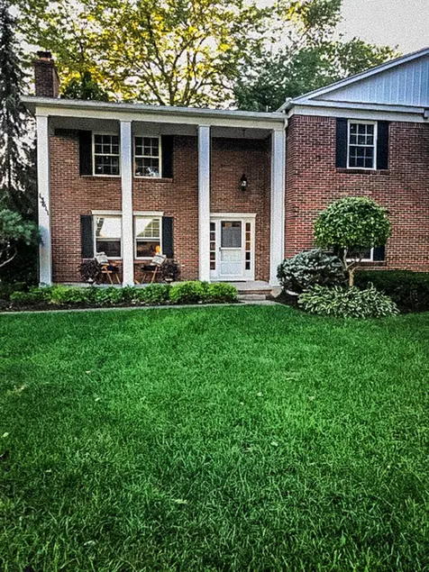 Upstairs hideaway, outdoor space, 2 mins to BGSU - Image 1