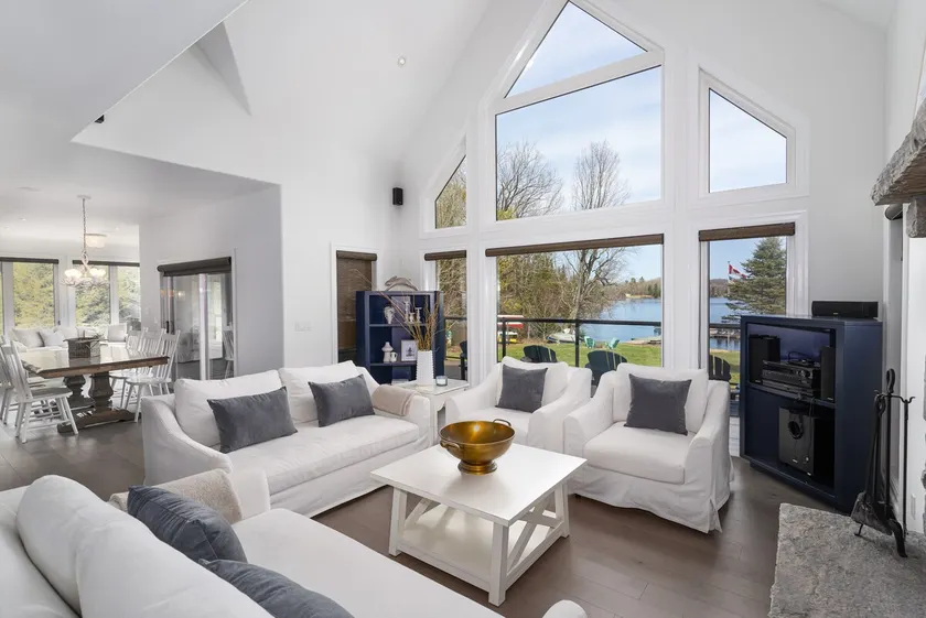 Luxury Muskoka Waterfront 5 Bedrooms Dream Cottage - Image 1