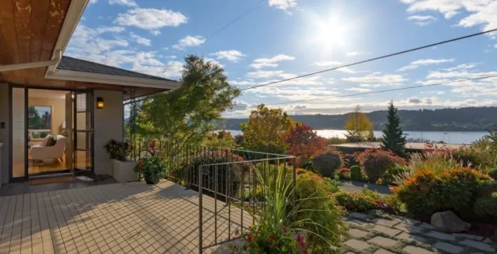 Poulsbo 6br, 2.5 Bath Liberty Bay & Mountain Views - Image 1