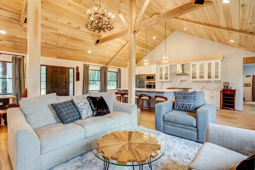 Stargazing, views, king beds, huge kitchen, games - Image 1