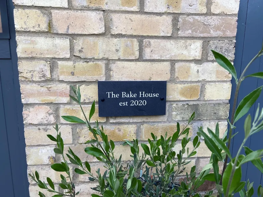 Beautiful bespoke renovated bake house - Image 1