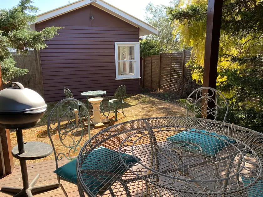 R&R Blue Diamond Luxury Studio Maryborough, Vic - Image 1