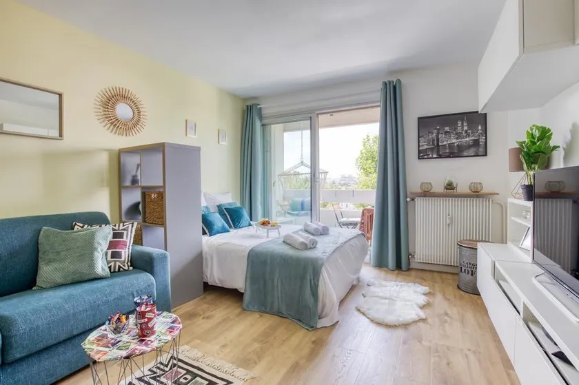 Great apartment 2 minutes from Metro 14 - Paris - Orly - Image 1