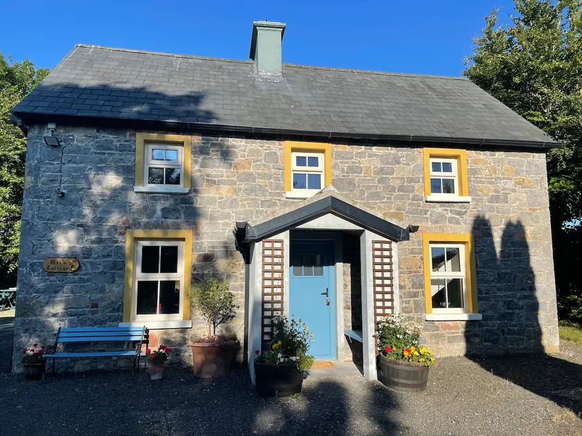 Mai's Cottage Suite - Charming Holiday Rental - Image 1