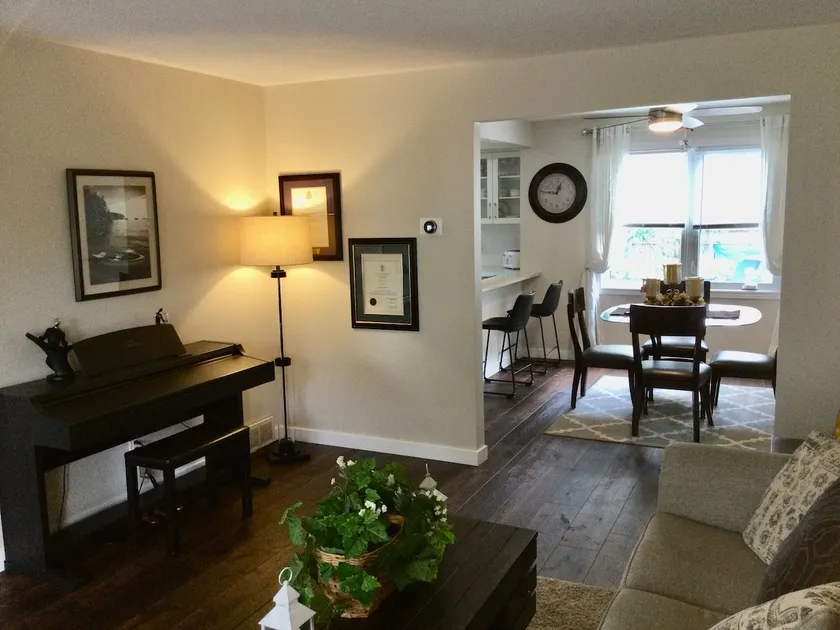 North End Executive Home - Image 1