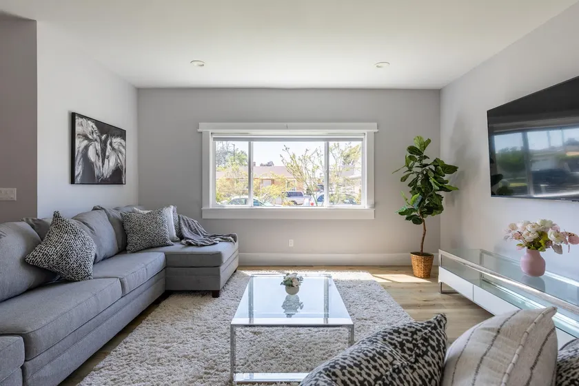 New Home, 13 mins to Disneyland! - Image 1