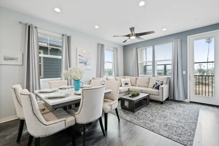 Beautiful Townhome - Silver Strand Beach Bungalow - Image 1