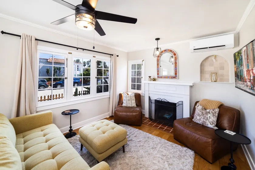 OB Spanish beach cottage w/ AC- 2 blks to beach - Image 1