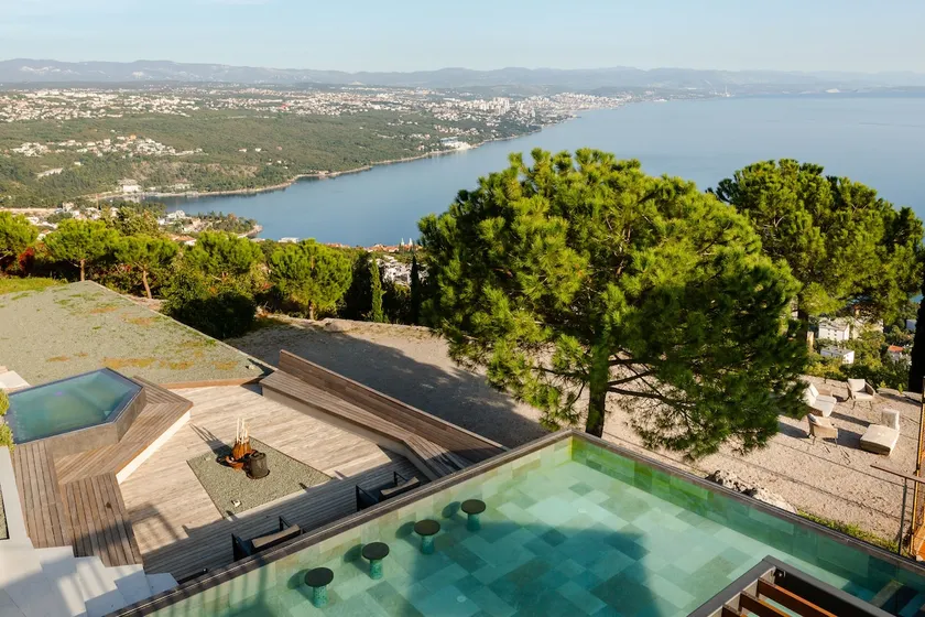 Spectacular View Private Pool Villa - Image 1