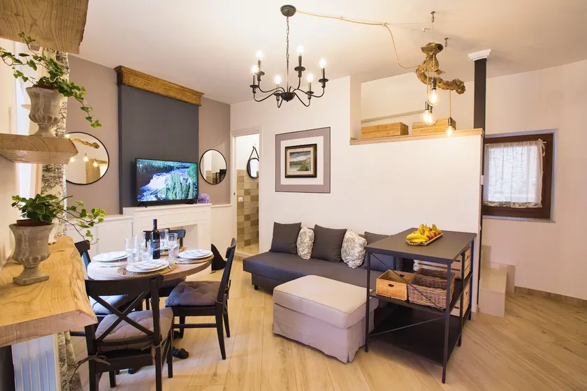 Cosy Nemi - Guest House - Image 1