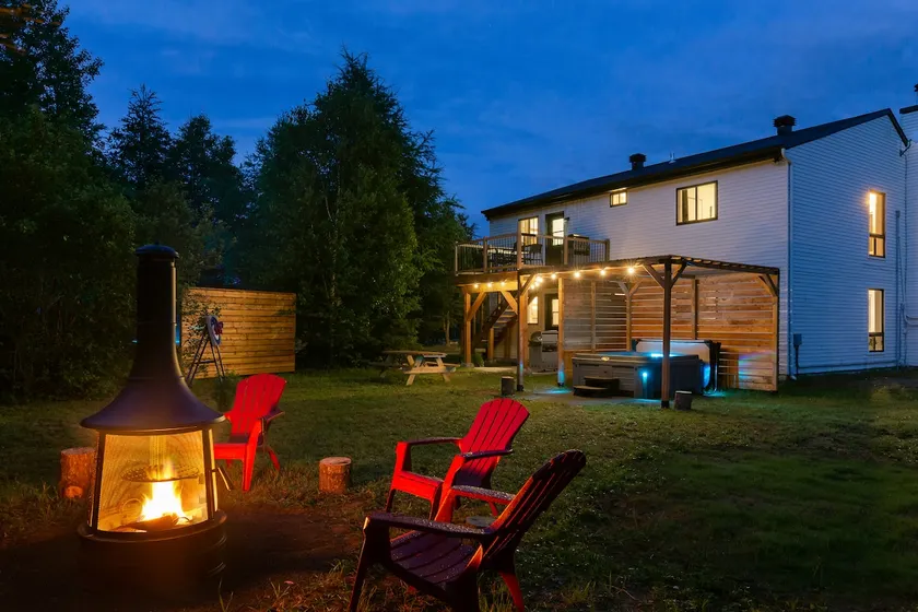 The Cômier - 580 • Spa & Outdoors - Image 1