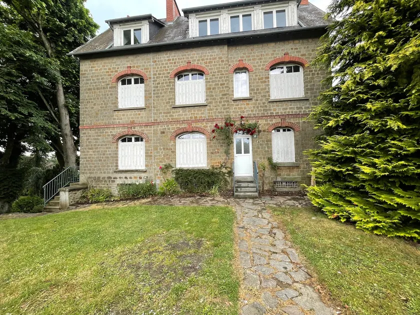 Spacious 6-Bedroom Maison de Maitre Near Chateau - Image 1