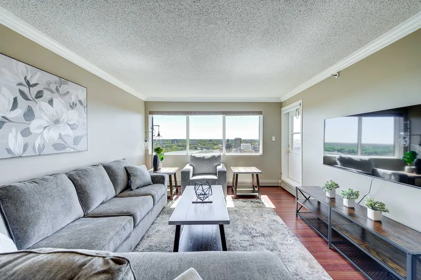The Windsor - River Views - 2BD - UG Parking - Image 1
