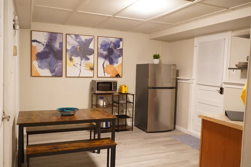Lovely 1 Bedroom Apartment In West Islip - Image 1