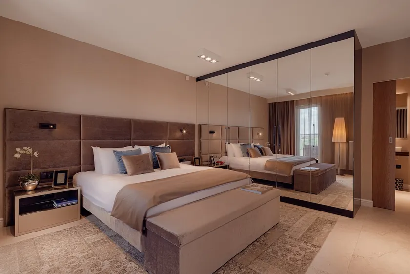 ONE Luxury Apartments - Image 1