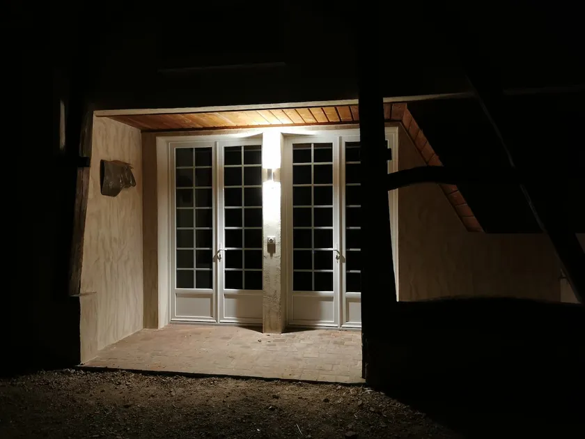 Cozy nest on the farm - Image 1