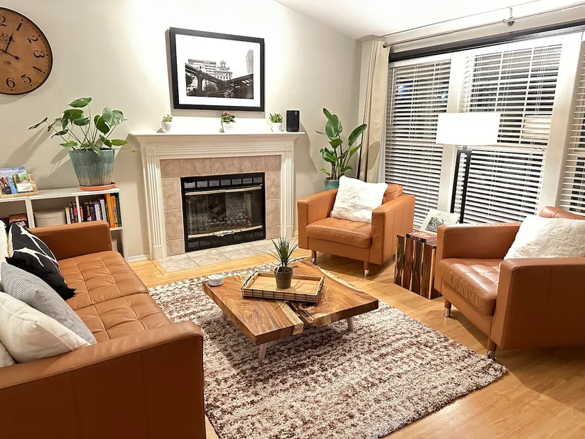 Large Vancouver home Minutes from PDX! - Image 1