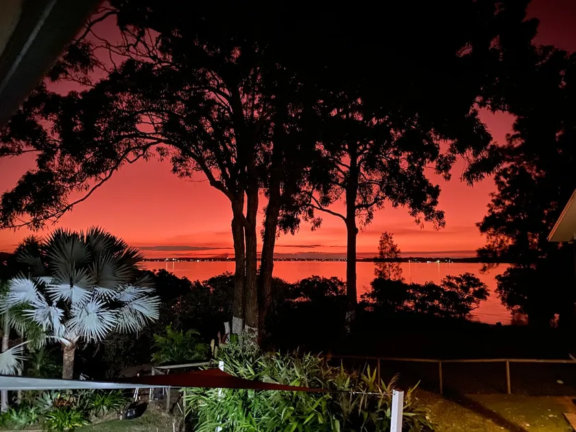 Bayside calm, peace or enjoy art and craft fun. - Image 1
