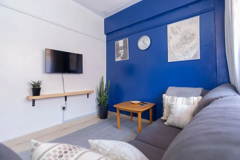 Tai House: Lovely 1-Bedroom with Ample Parking - Image 1
