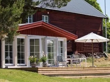 Unique accommodation in rural idyll - Image 1