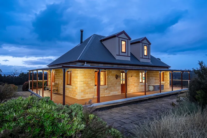Private 40-Hectare Bush Sanctuary | Pizza Oven - Image 1