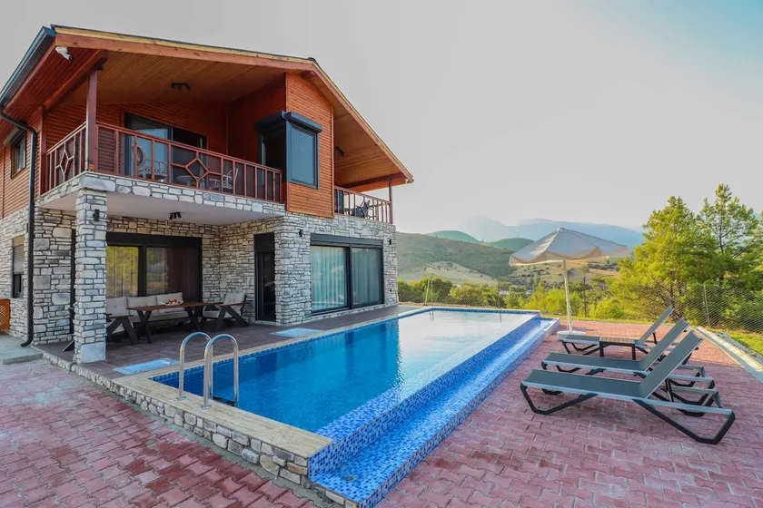 3+1 villa with pool between Adrasan and Olympos - Image 1