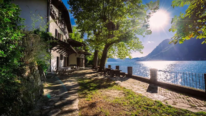 Secluded Cottage front Lake with BOAT - Image 1