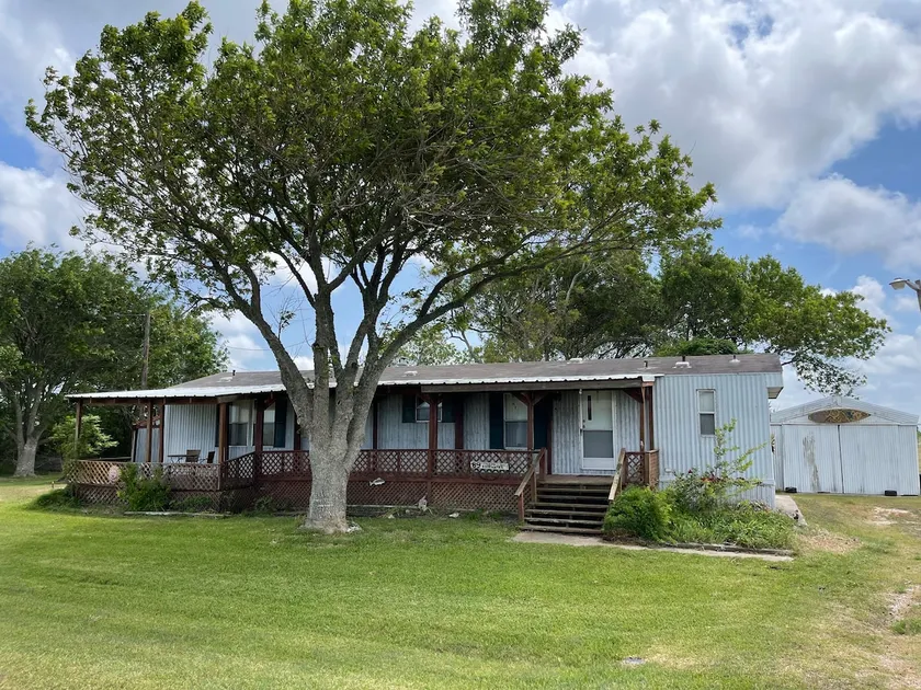 Cozy water view home minutes from beaches, fishing, bird watching and more - Image 1