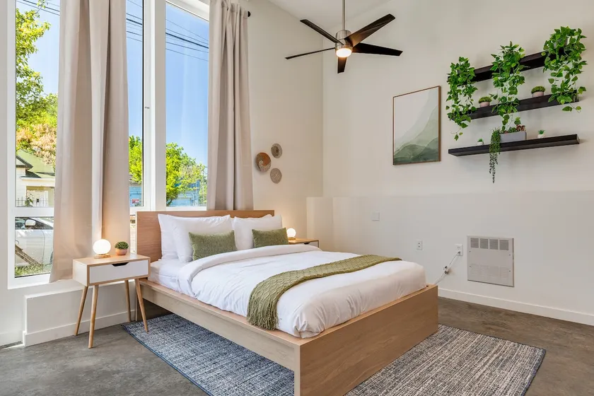Modern 4B3.5BA w/ Rooftop in Ballard/Fremont - Image 1