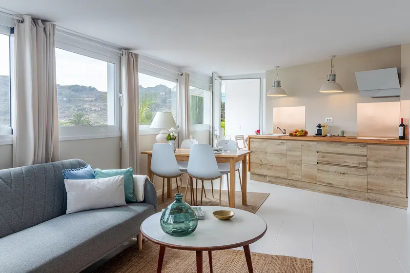 Santa Brigida Window Suite - Image 1