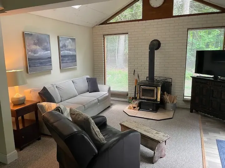 Cozy Cottage for Two - Image 1