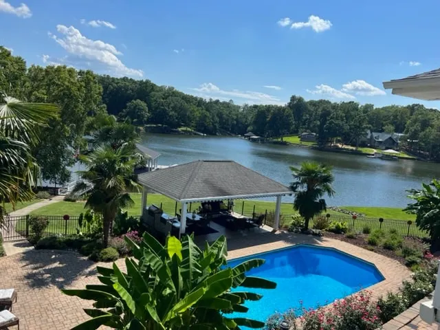 Welcome to our Lake Escape - Image 1