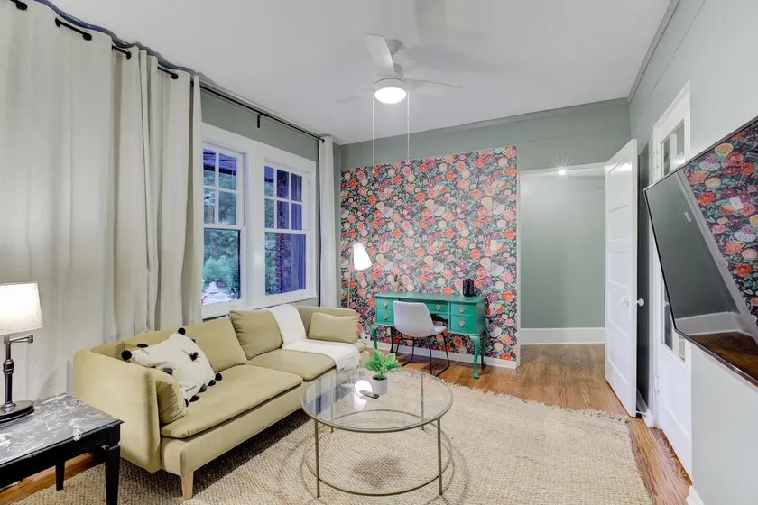Cheerful and Chic Upper Unit Close to Everything! - Image 1