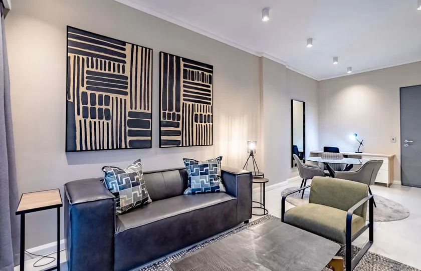 Flat. Pretoria Menlyn Maine Luxury appartment - Image 1