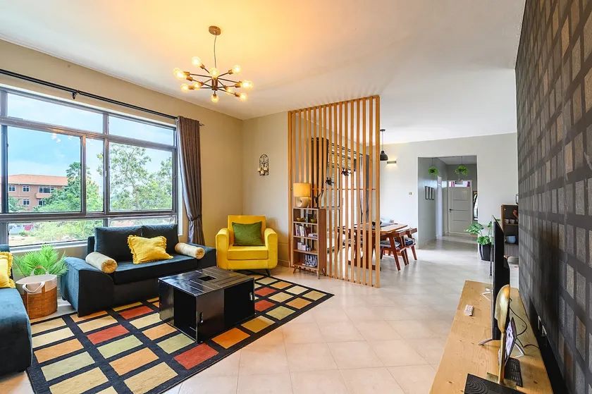 3 Bedroom Penthouse Near Airport - Image 1