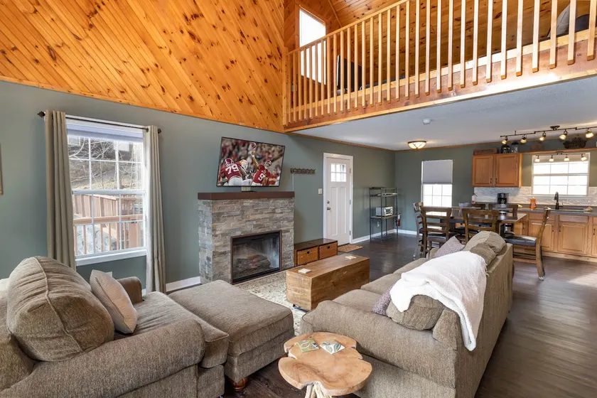 Wildcat Rocks - Family/Pet Friendly Cabin w/ View! - Image 1