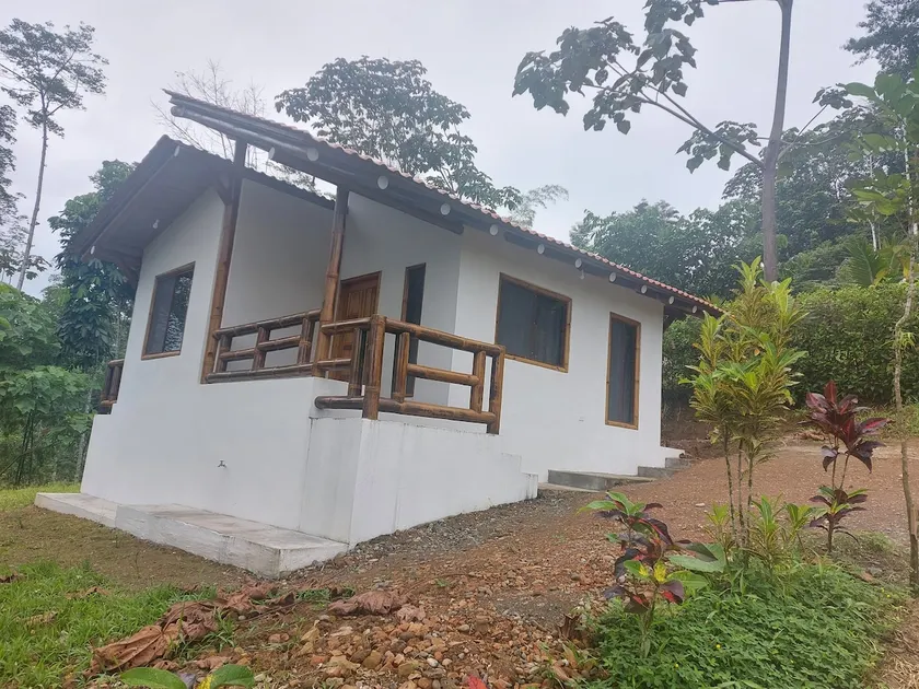 Beautiful country house in Puerto Quito - Image 1