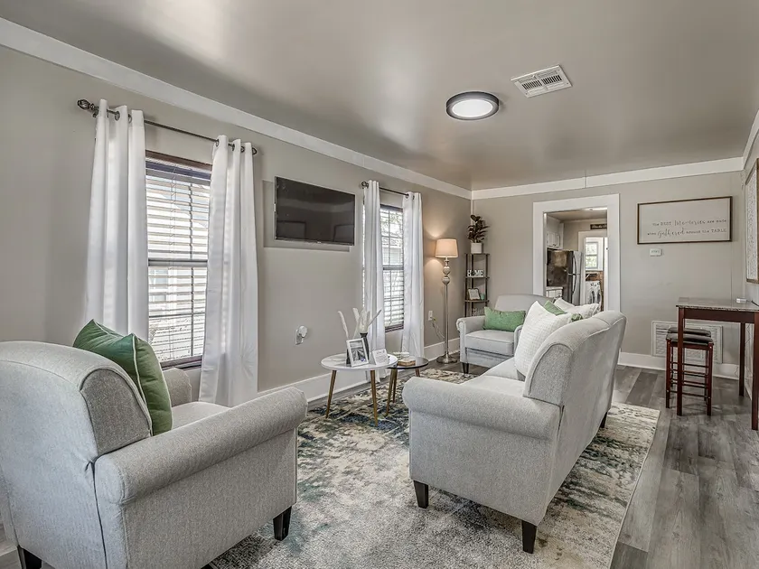 The Madison Greens, Beautiful Downtown Getaway - Image 1