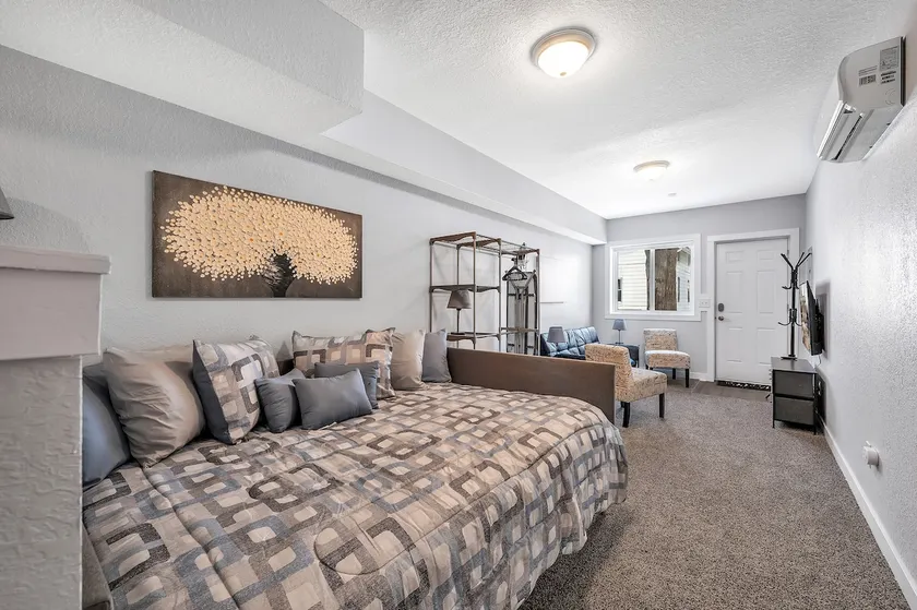 The Cathedral Getaway - Unit 2 - Image 1