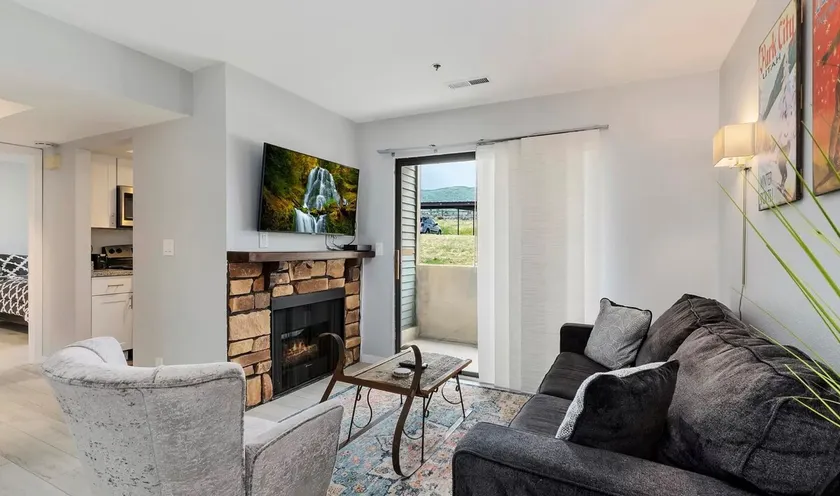 New! Remodeled Ski & Hiking Retreat - Image 1