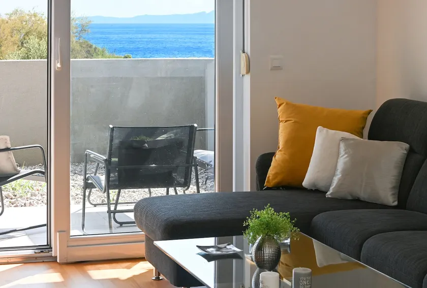 Harmony Seaside Apartment by Litto - Image 1