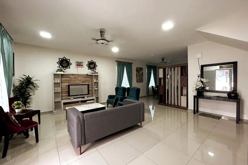Sehmi's Homestay, Pagoh, Muar - Image 1